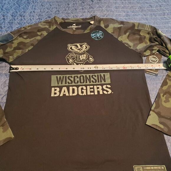NEW Colosseum Youth XL Camo Wisconsin Badgers OHT Military Supported Tee FLAWS - Picture 9 of 9
